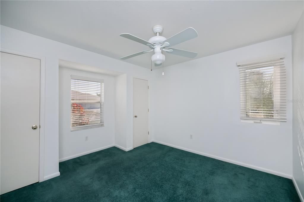 待售: $395,000 (3 贝兹, 2 浴室, 1202 平方英尺)