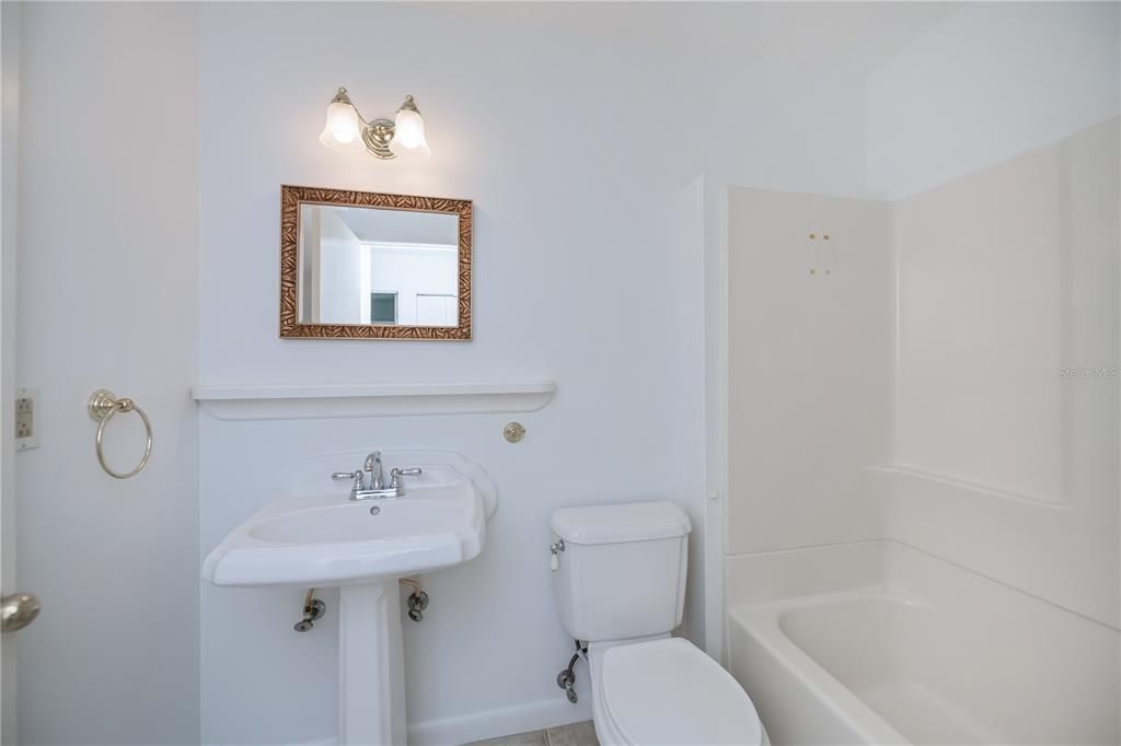 待售: $395,000 (3 贝兹, 2 浴室, 1202 平方英尺)