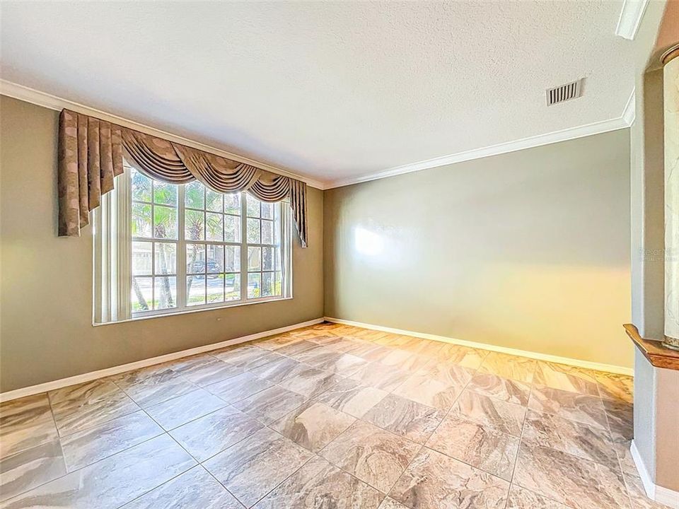 En Venta: $775,000 (4 camas, 3 baños, 3119 Pies cuadrados)