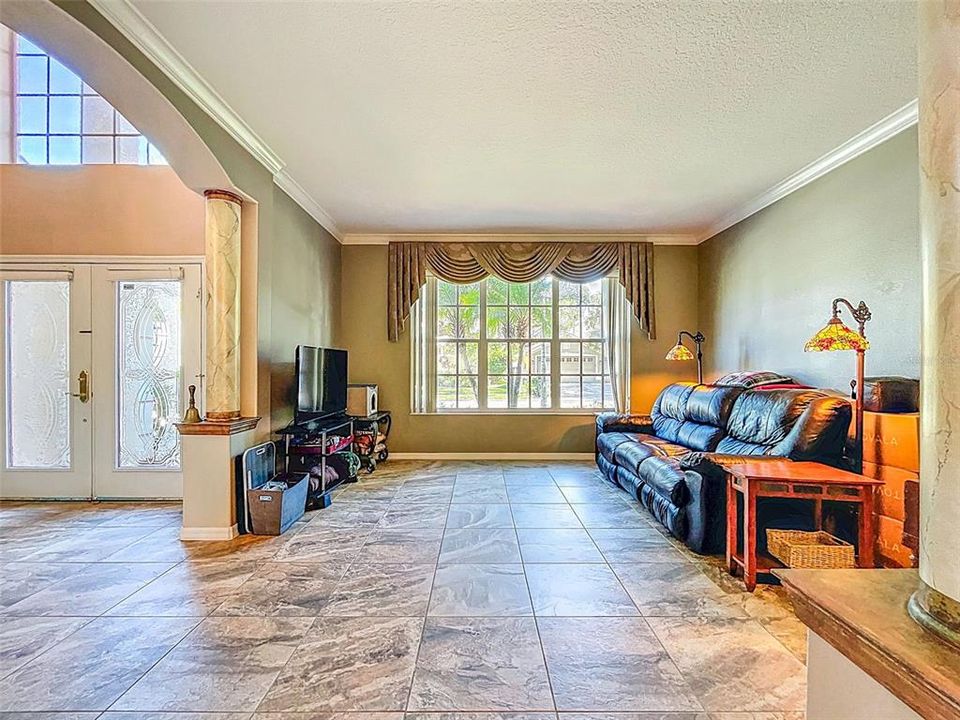 En Venta: $775,000 (4 camas, 3 baños, 3119 Pies cuadrados)