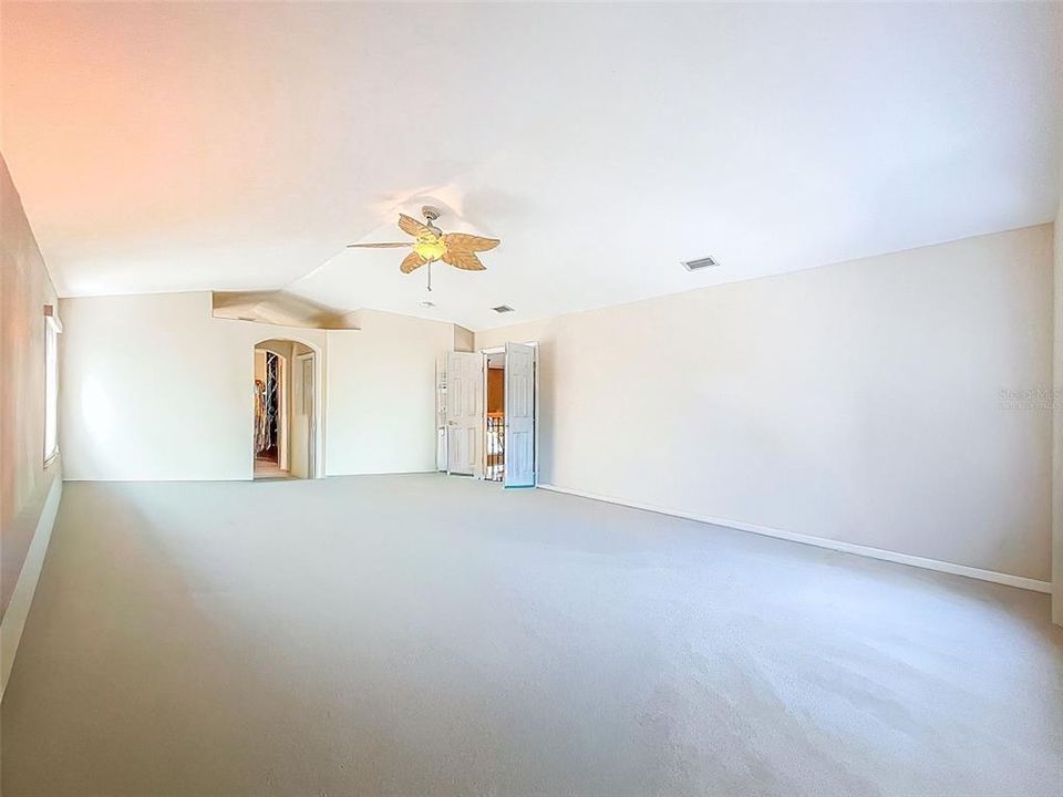 En Venta: $775,000 (4 camas, 3 baños, 3119 Pies cuadrados)