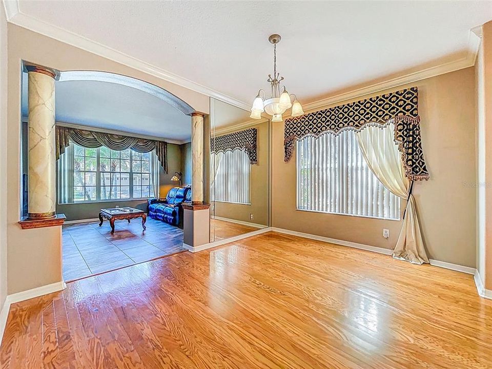 En Venta: $775,000 (4 camas, 3 baños, 3119 Pies cuadrados)