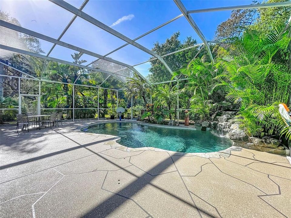 En Venta: $775,000 (4 camas, 3 baños, 3119 Pies cuadrados)