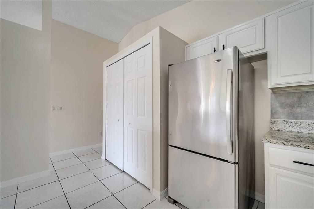 En Renta: $2,050 (3 camas, 2 baños, 1728 Pies cuadrados)