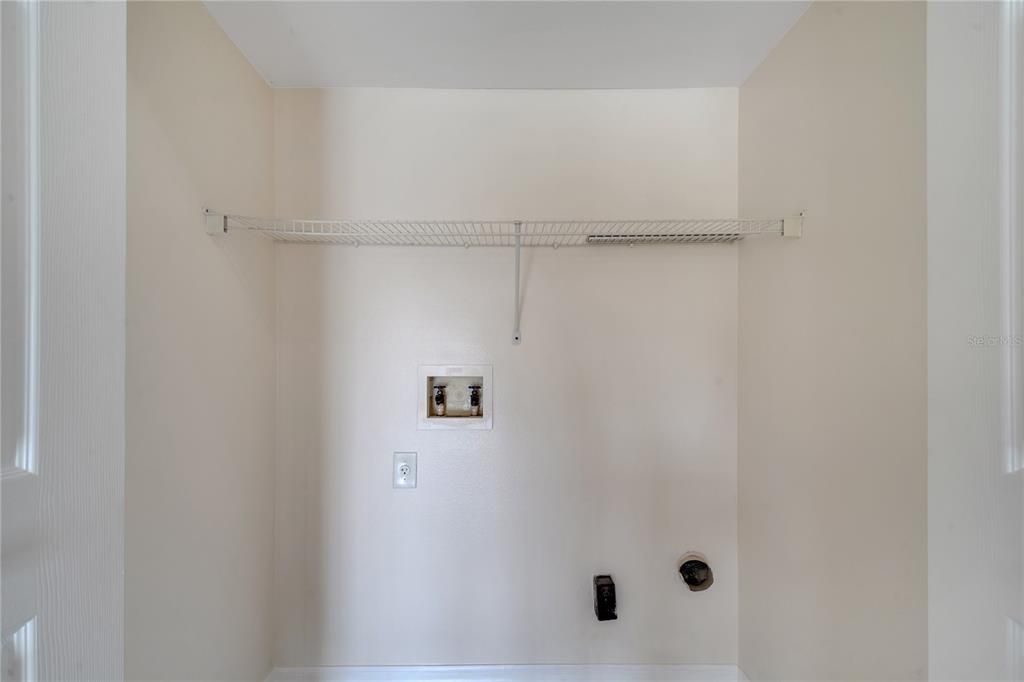 En Renta: $2,050 (3 camas, 2 baños, 1728 Pies cuadrados)