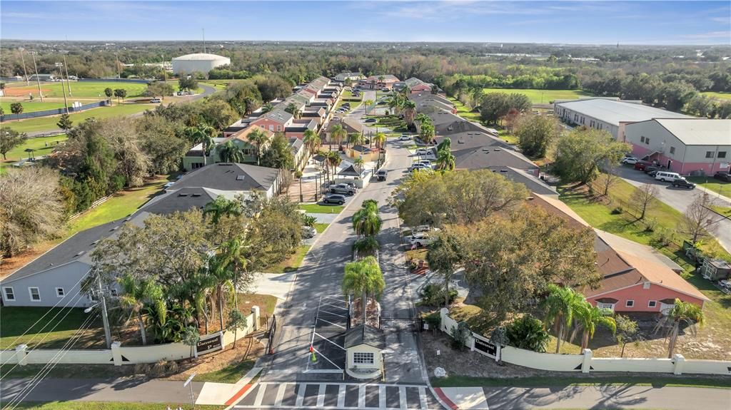 En Renta: $2,050 (3 camas, 2 baños, 1728 Pies cuadrados)