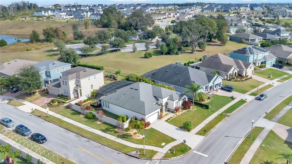 Active With Contract: $745,000 (3 beds, 2 baths, 2724 Square Feet)