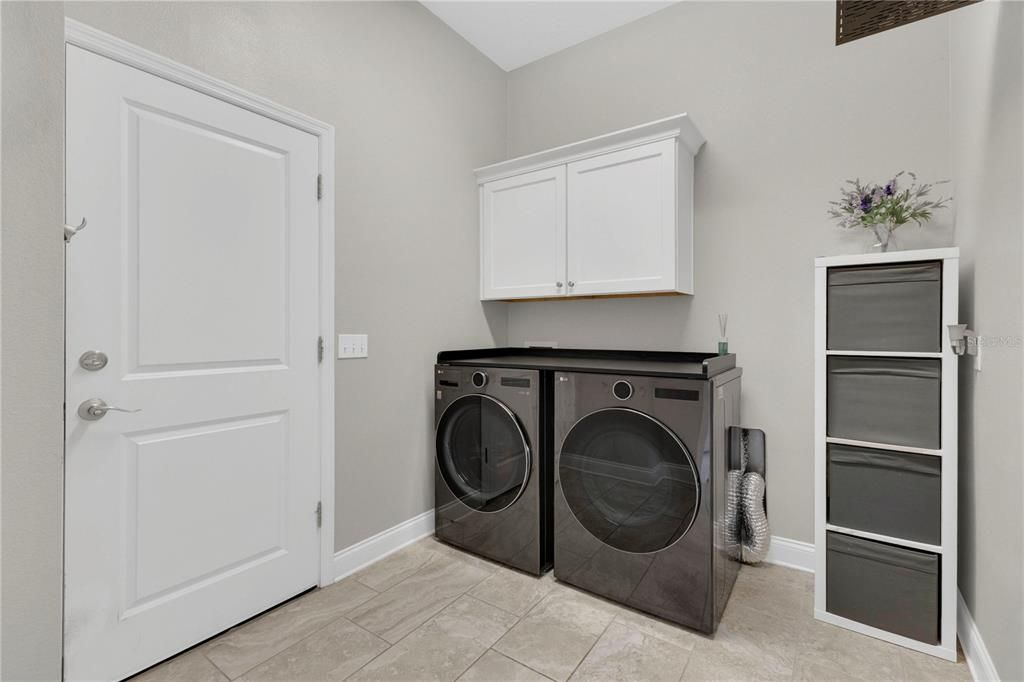 Active With Contract: $745,000 (3 beds, 2 baths, 2724 Square Feet)