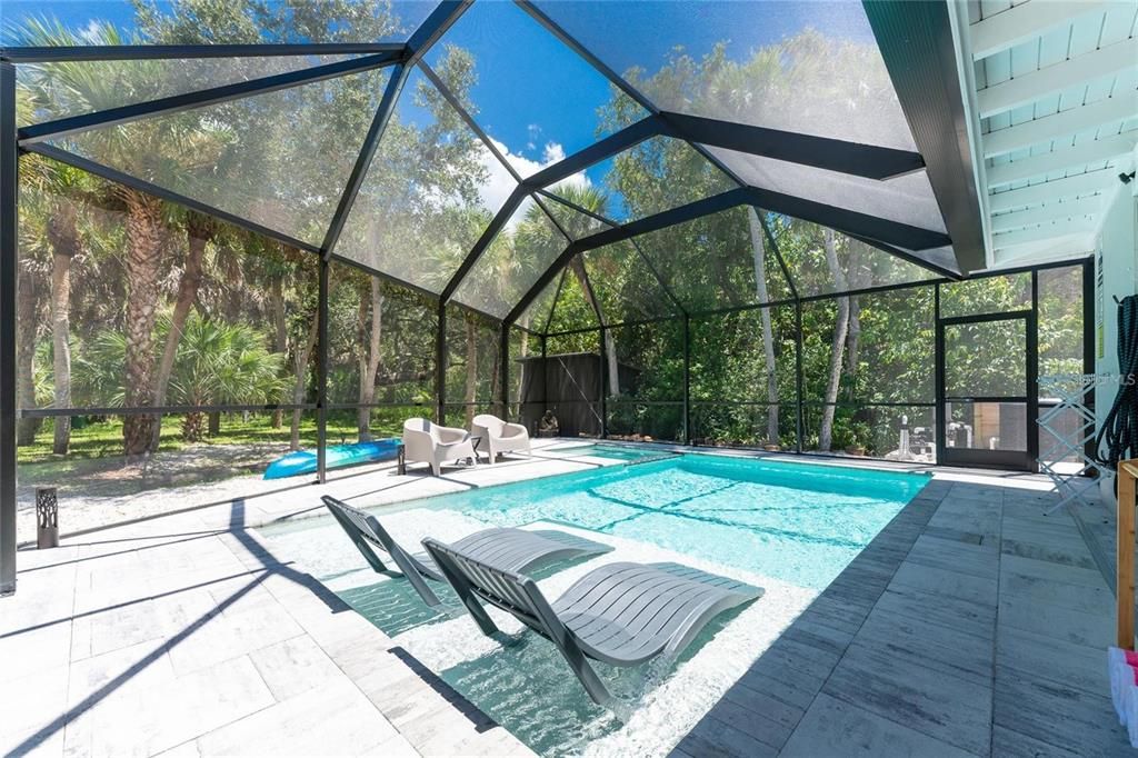 For Sale: $839,000 (2 beds, 2 baths, 1118 Square Feet)