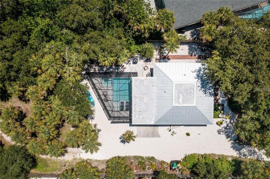 For Sale: $839,000 (2 beds, 2 baths, 1118 Square Feet)