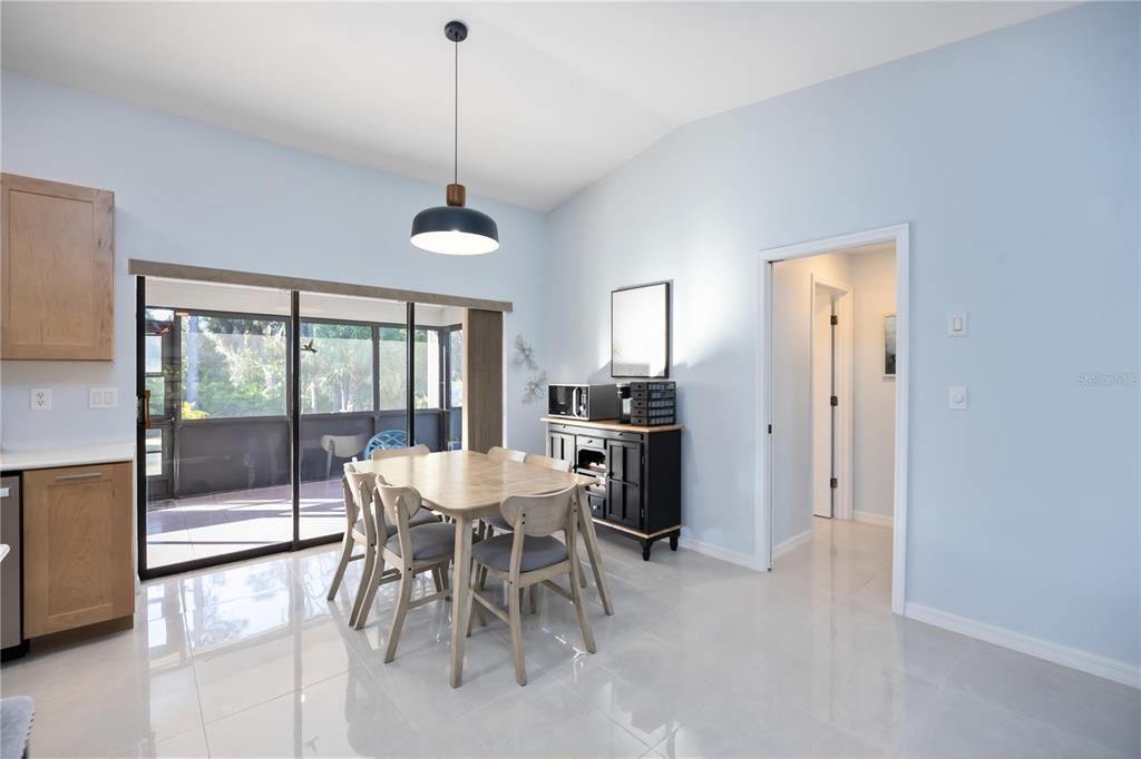 For Sale: $279,000 (2 beds, 2 baths, 1496 Square Feet)