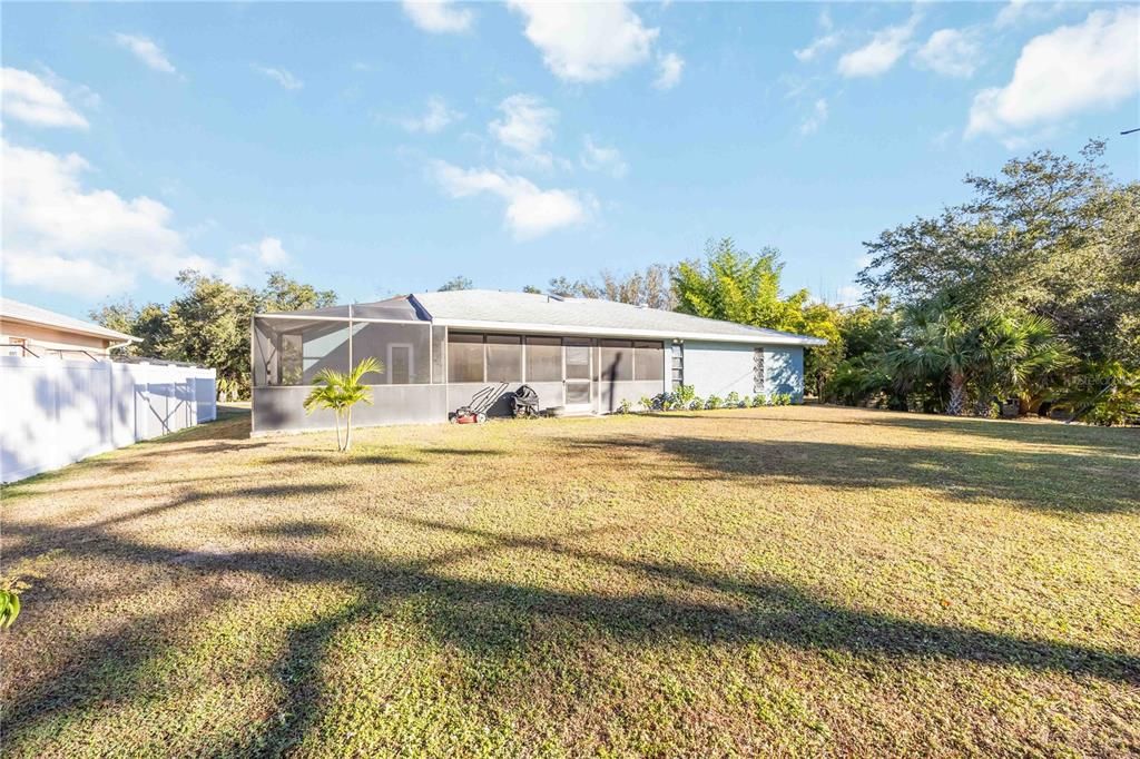 For Sale: $279,000 (2 beds, 2 baths, 1496 Square Feet)