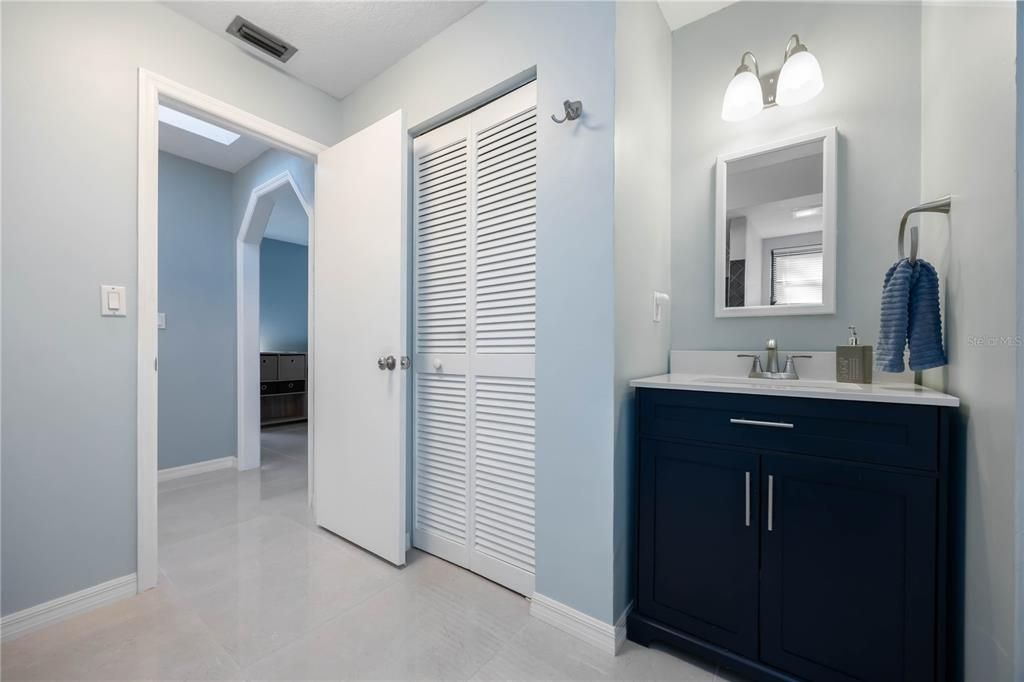 For Sale: $279,000 (2 beds, 2 baths, 1496 Square Feet)