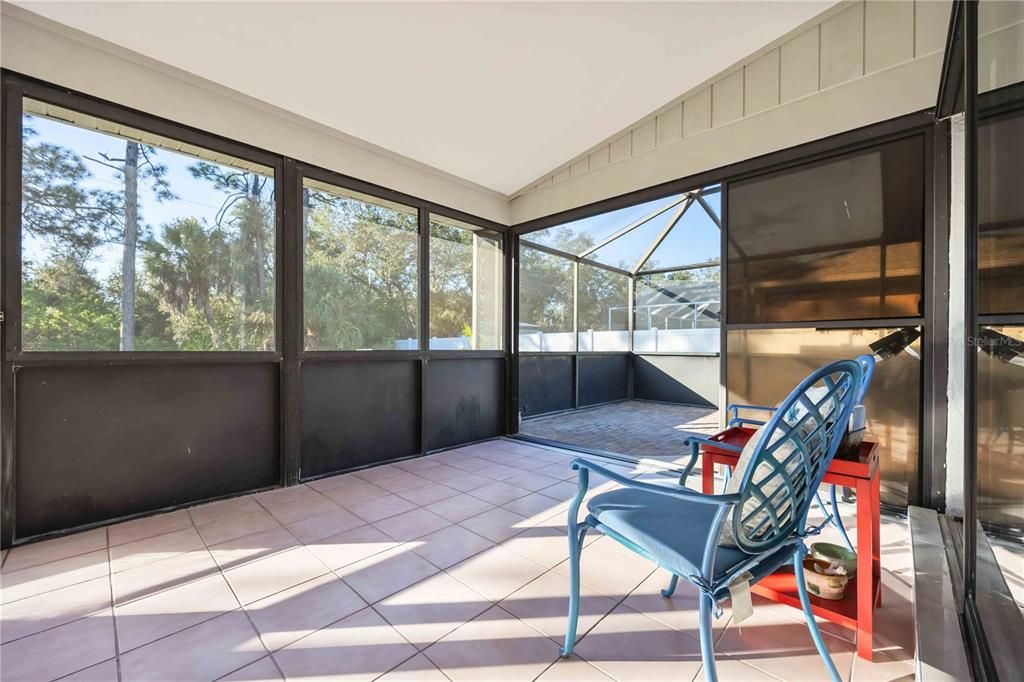 For Sale: $279,000 (2 beds, 2 baths, 1496 Square Feet)