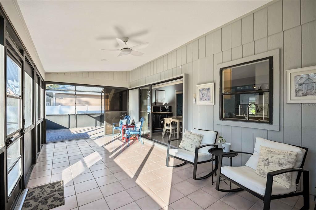 For Sale: $279,000 (2 beds, 2 baths, 1496 Square Feet)