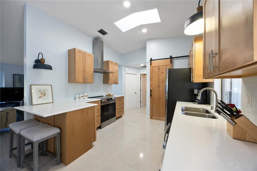 For Sale: $279,000 (2 beds, 2 baths, 1496 Square Feet)