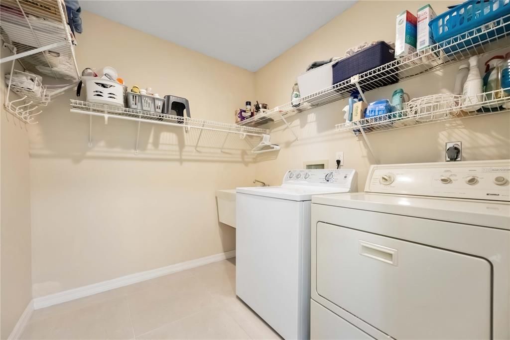 For Sale: $279,000 (2 beds, 2 baths, 1496 Square Feet)