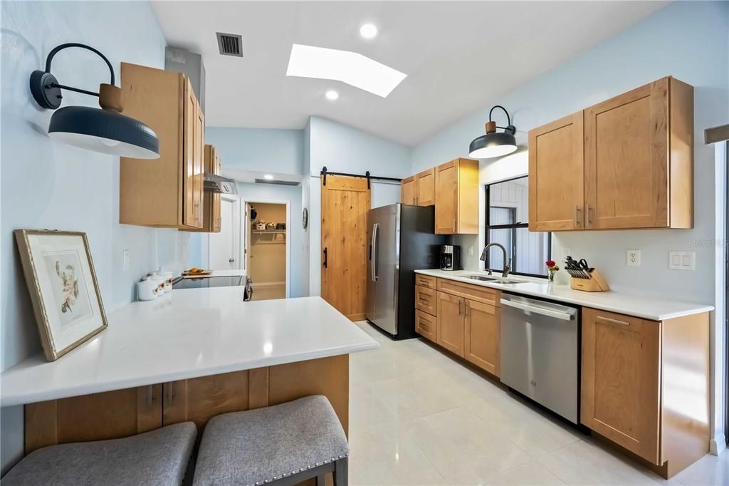 For Sale: $279,000 (2 beds, 2 baths, 1496 Square Feet)