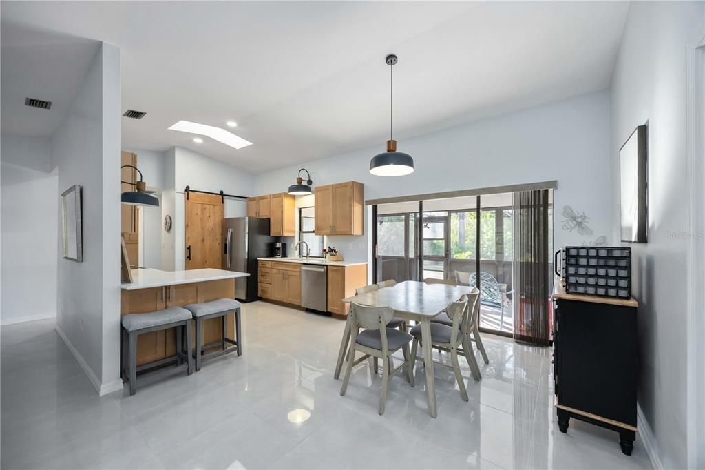 For Sale: $279,000 (2 beds, 2 baths, 1496 Square Feet)