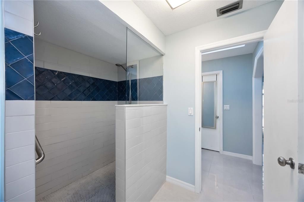 For Sale: $279,000 (2 beds, 2 baths, 1496 Square Feet)