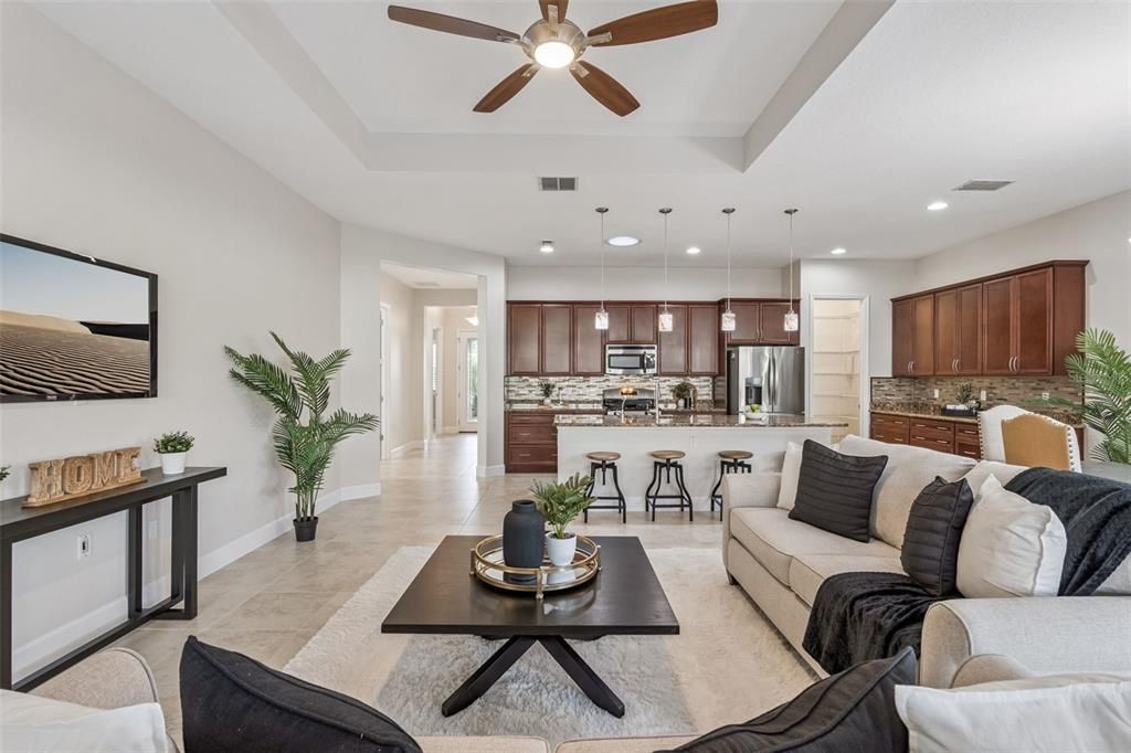 For Sale: $425,000 (2 beds, 2 baths, 1928 Square Feet)