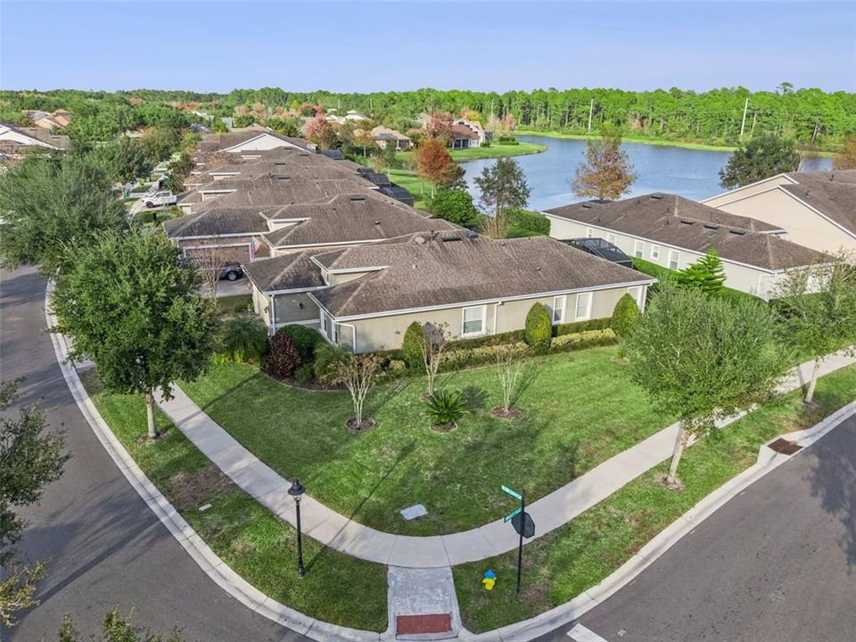 For Sale: $425,000 (2 beds, 2 baths, 1928 Square Feet)