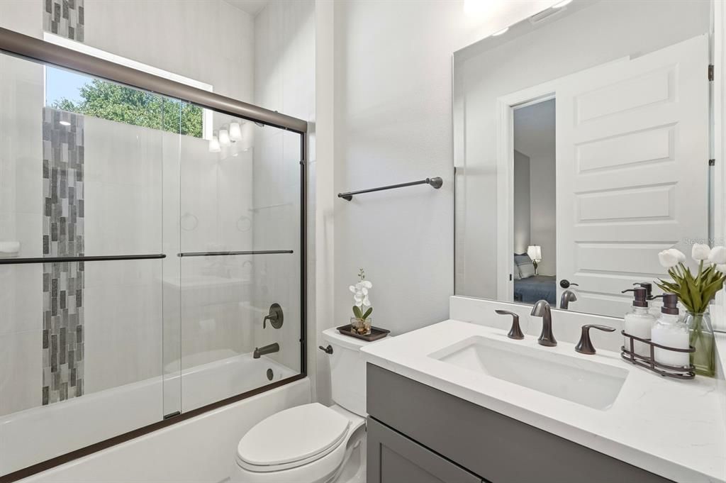 待售: $1,245,000 (3 贝兹, 3 浴室, 3068 平方英尺)