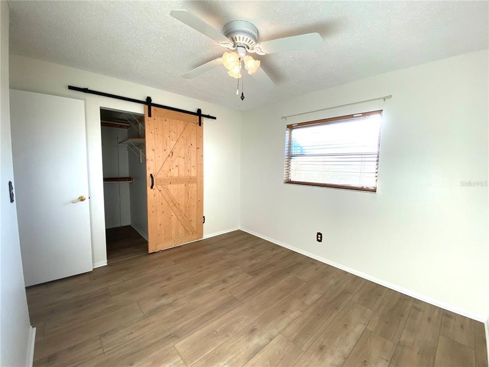 For Sale: $248,000 (2 beds, 1 baths, 1073 Square Feet)