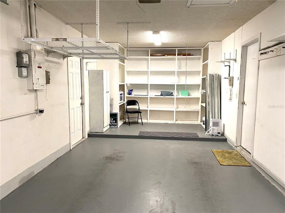 For Sale: $248,000 (2 beds, 1 baths, 1073 Square Feet)