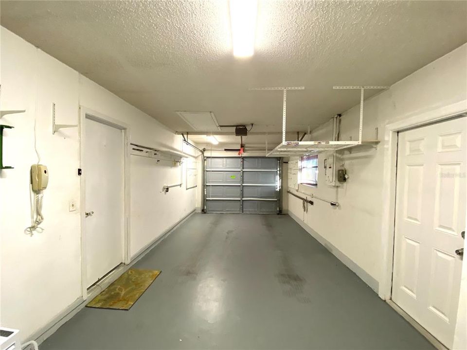 For Sale: $248,000 (2 beds, 1 baths, 1073 Square Feet)