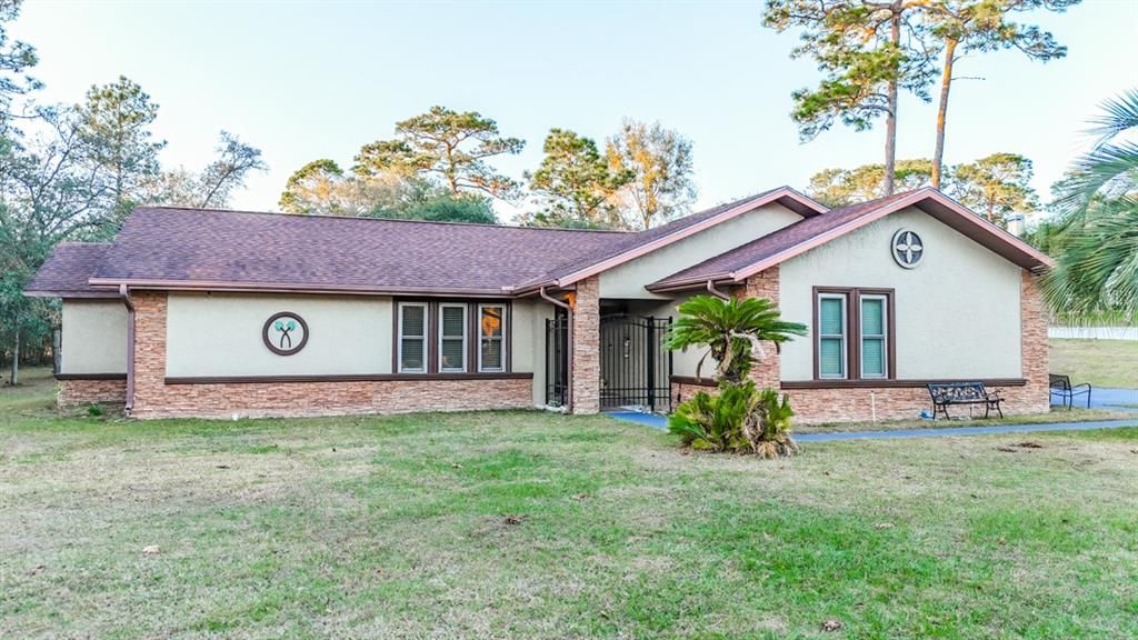 For Sale: $399,000 (3 beds, 2 baths, 2116 Square Feet)