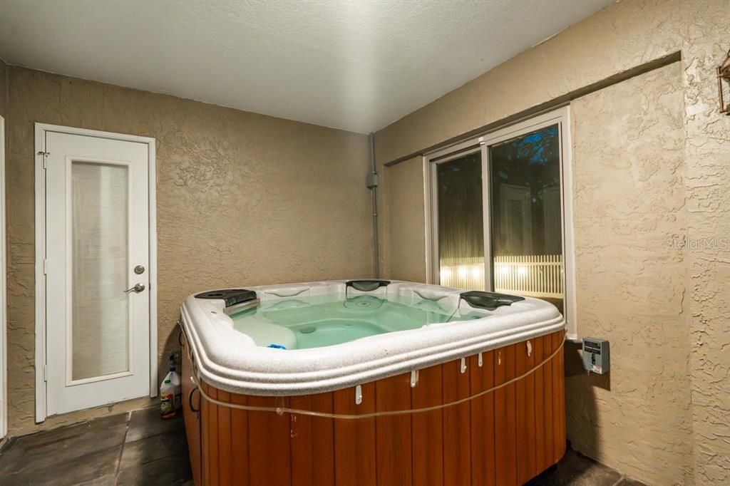 For Sale: $399,000 (3 beds, 2 baths, 2116 Square Feet)