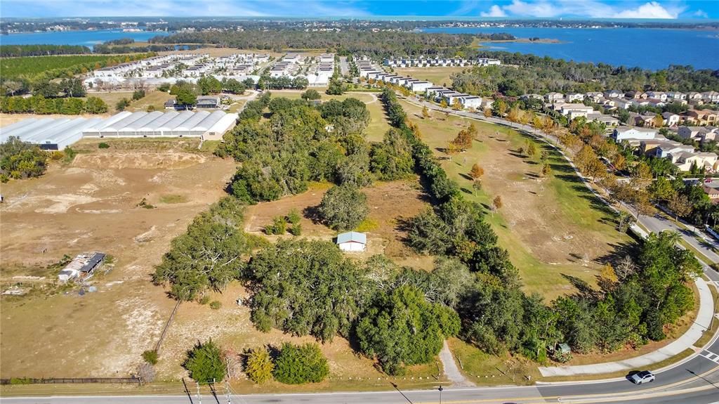 待售: $800,000 (3.82 acres)