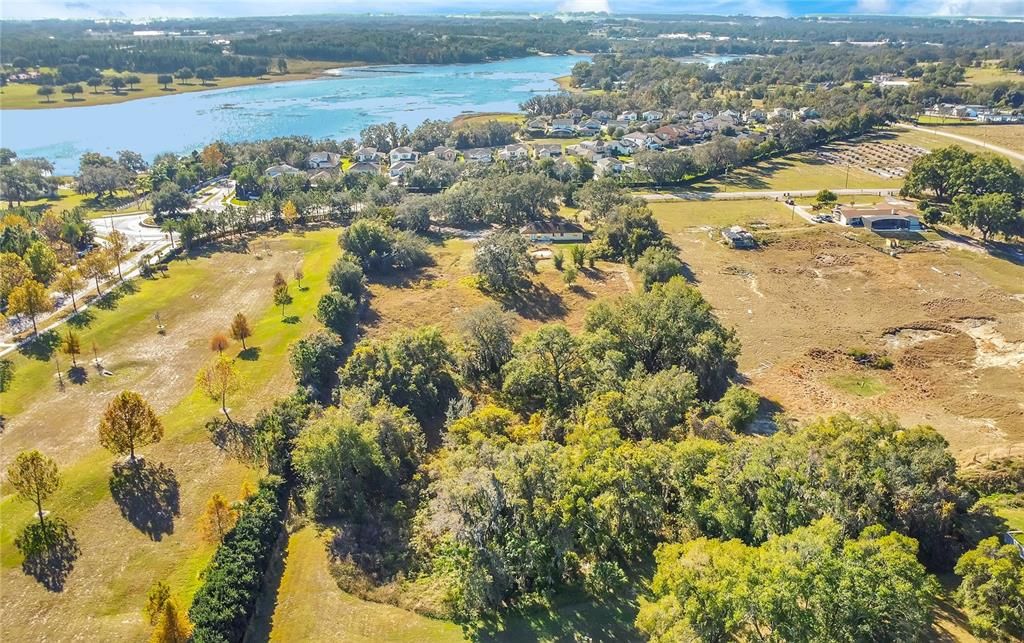 待售: $800,000 (3.82 acres)