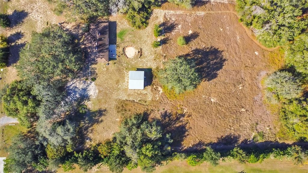 待售: $800,000 (3.82 acres)