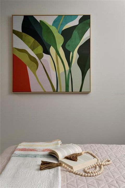 For Sale: $389,000 (2 beds, 1 baths, 1066 Square Feet)