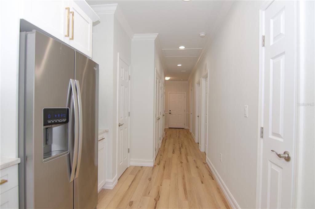 For Sale: $389,000 (2 beds, 1 baths, 1066 Square Feet)