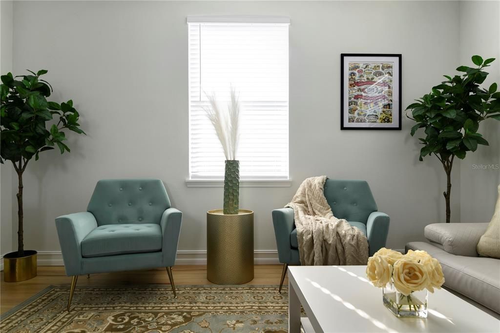 For Sale: $389,000 (2 beds, 1 baths, 1066 Square Feet)