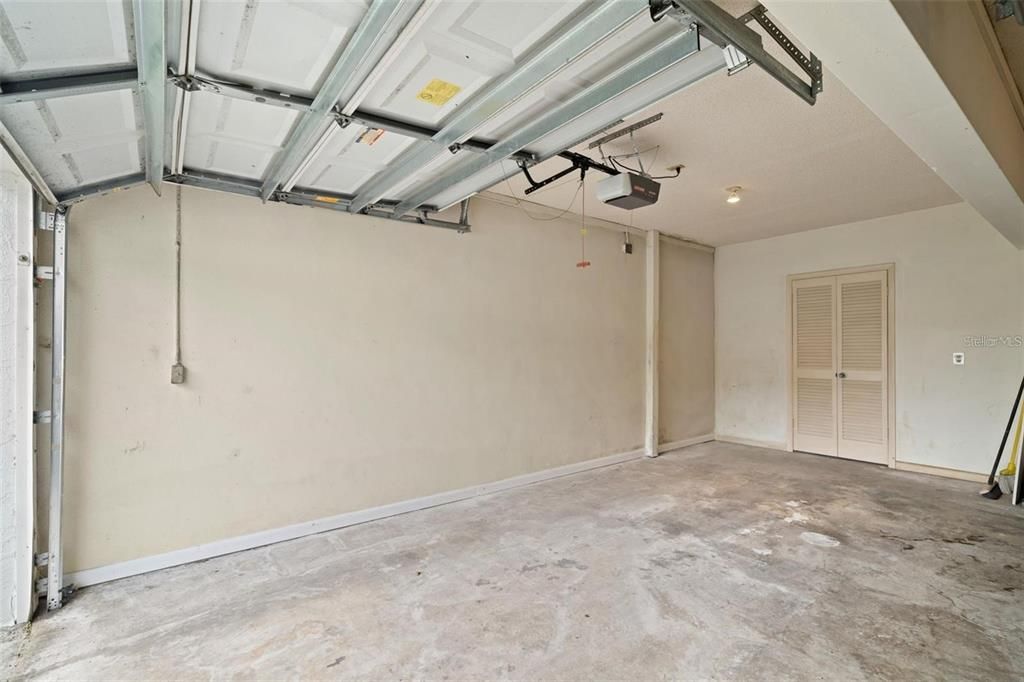 На продажу: $229,000 (2 спален, 2 ванн, 1180 Квадратных фут)