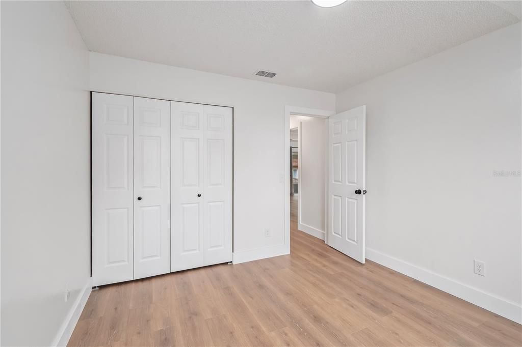 待售: $260,000 (3 贝兹, 2 浴室, 1260 平方英尺)