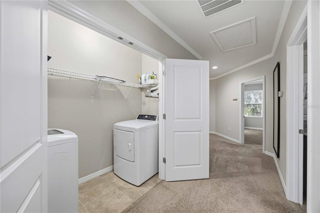 На продажу: $365,000 (3 спален, 2 ванн, 1714 Квадратных фут)