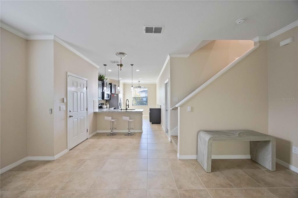 На продажу: $365,000 (3 спален, 2 ванн, 1714 Квадратных фут)