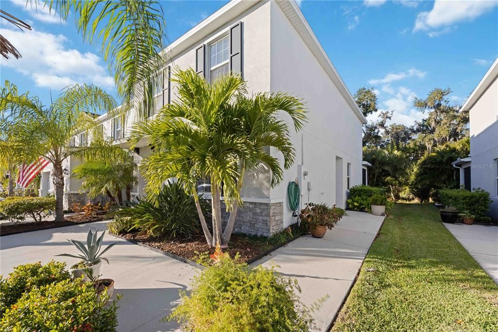 На продажу: $365,000 (3 спален, 2 ванн, 1714 Квадратных фут)