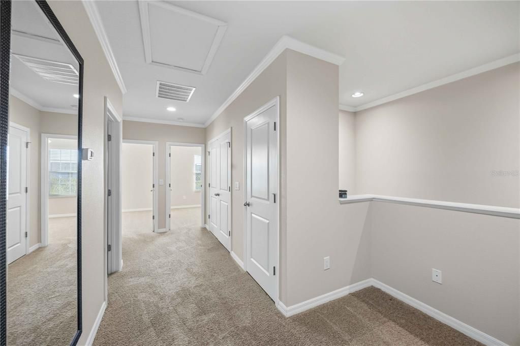 На продажу: $365,000 (3 спален, 2 ванн, 1714 Квадратных фут)