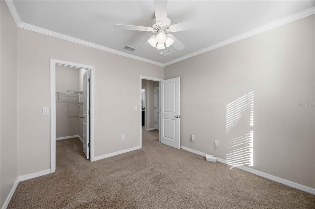 На продажу: $365,000 (3 спален, 2 ванн, 1714 Квадратных фут)