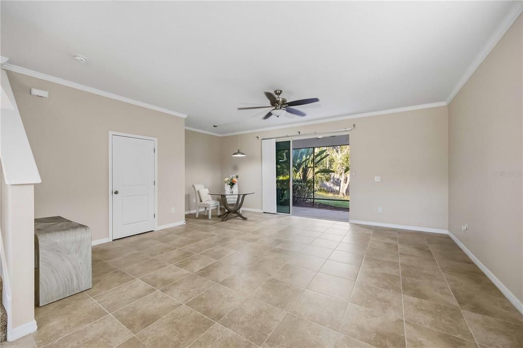 На продажу: $365,000 (3 спален, 2 ванн, 1714 Квадратных фут)