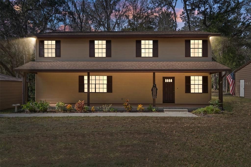 For Sale: $600,000 (3 beds, 2 baths, 2288 Square Feet)