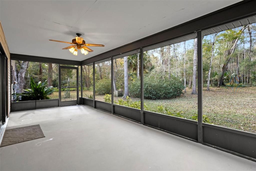 For Sale: $600,000 (3 beds, 2 baths, 2288 Square Feet)