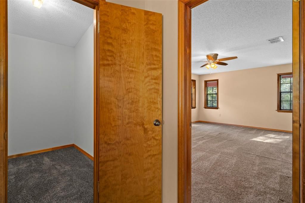 For Sale: $600,000 (3 beds, 2 baths, 2288 Square Feet)