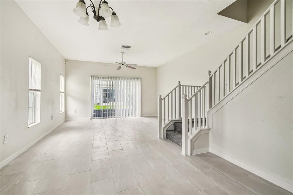 For Rent: $2,000 (4 beds, 3 baths, 1576 Square Feet)